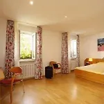 Schiller 3*