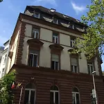 Schiller 3*