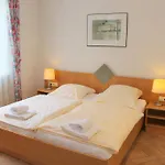 Schiller Hotel 3*