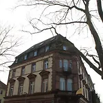 Schiller 3*