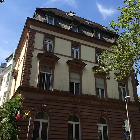 Schiller 3*