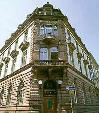 Schiller 3*