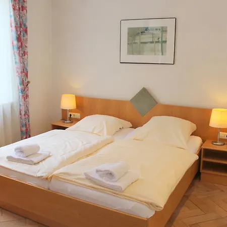 Schiller Hotel 3*