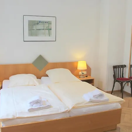 Schiller Hotel
