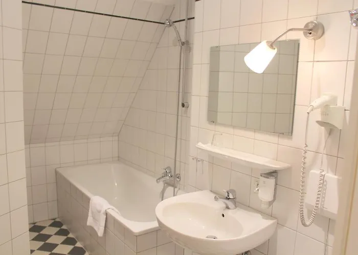 Schiller 3* Freiburg im Breisgau